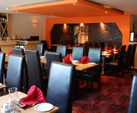 Vibrant interior - Jahan Lymm